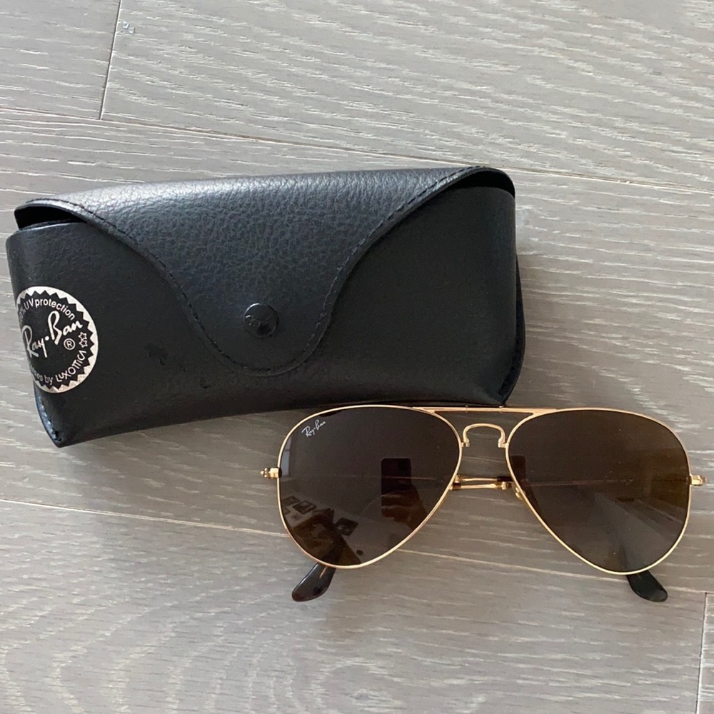 Brown Foldable Ray Ban aviator sunglasses
